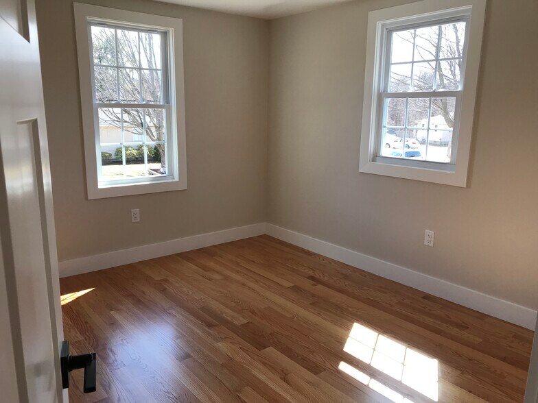 Building Photo - 40 Genetti Cir