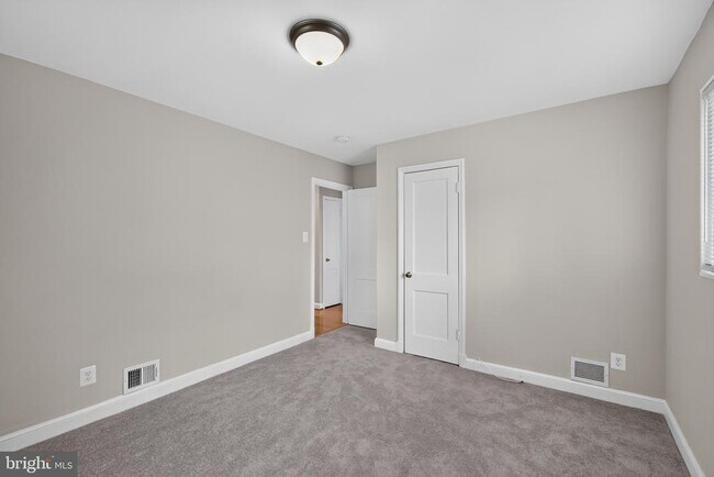 Building Photo - 11102 Bucknell Dr