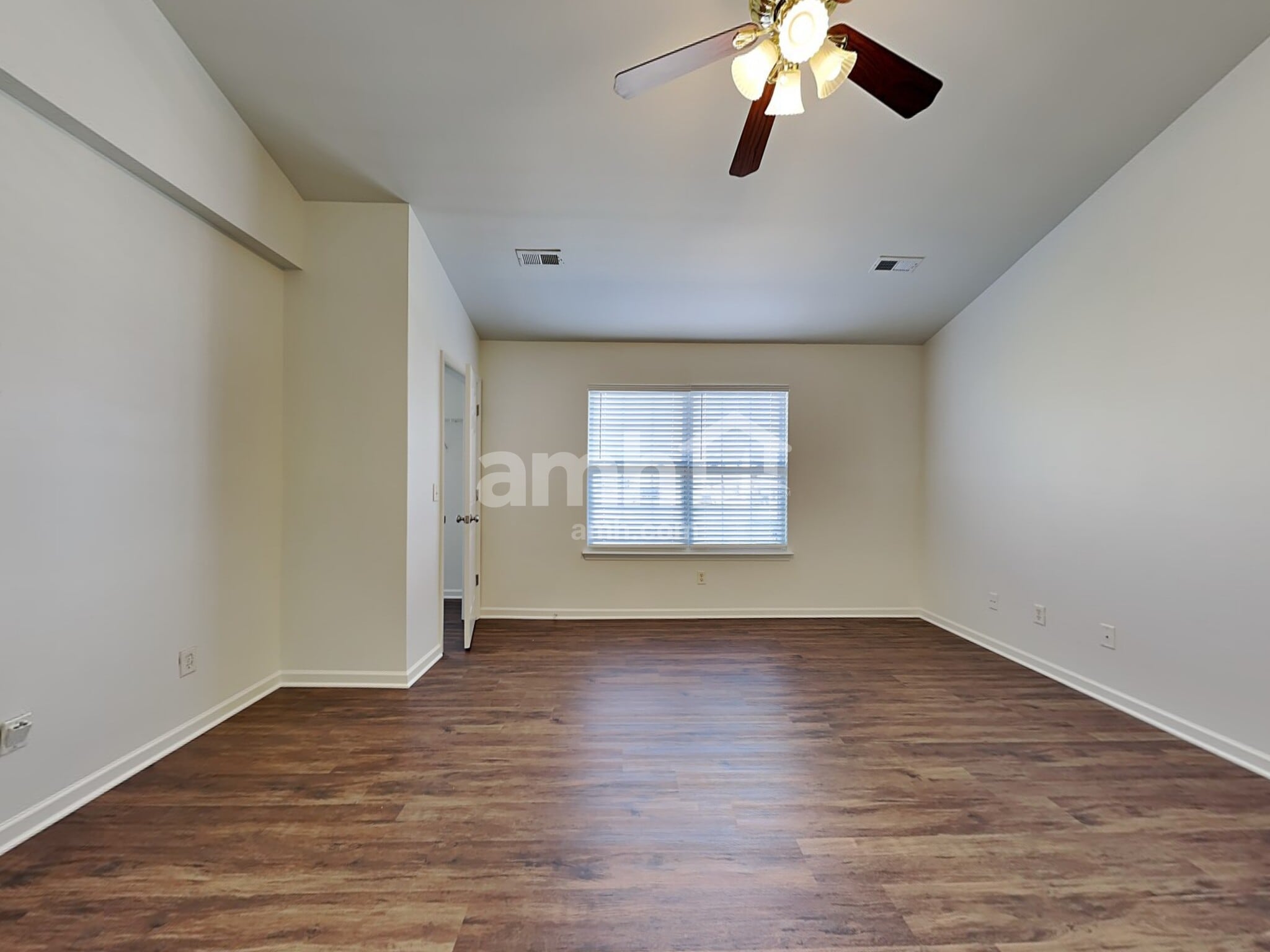 Building Photo - 105 Meadow Crest Ct