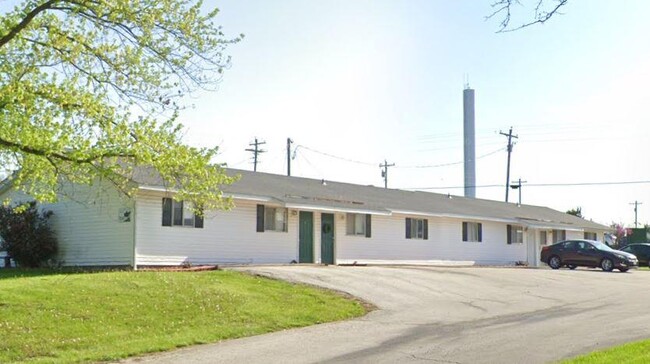 Primary Photo - 7316 N Wade School Rd