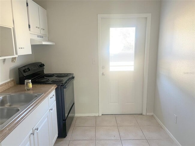 Building Photo - 9264 Anita Ave