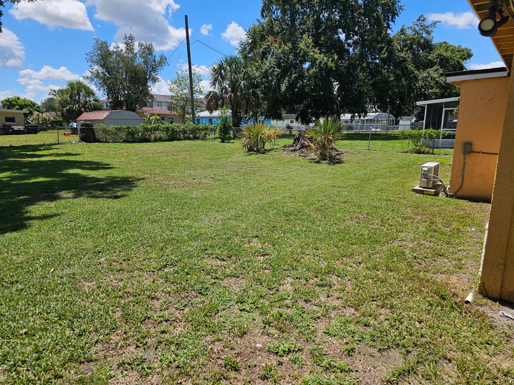 Building Photo - 603 Doby Ave