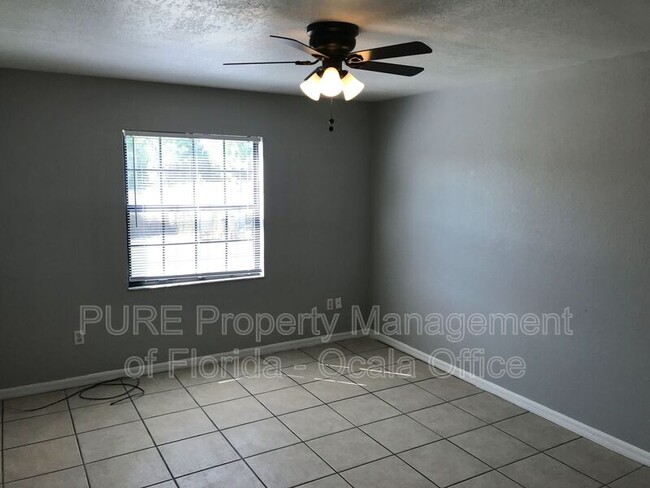 Building Photo - 24 Dogwood Dr Ct