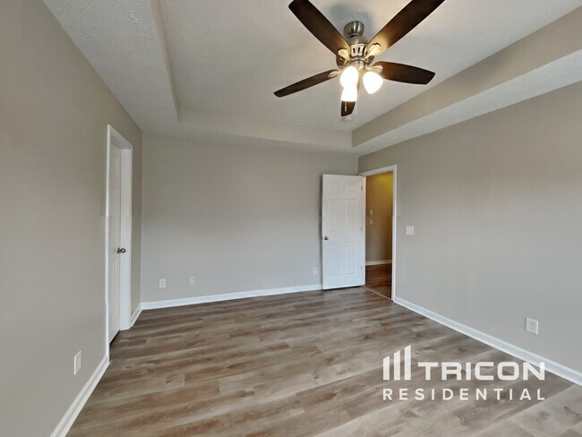 Building Photo - 3508 Oak Creek Dr