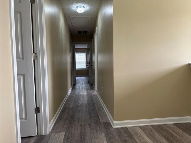 Building Photo - 816 Norwalk Cove NE