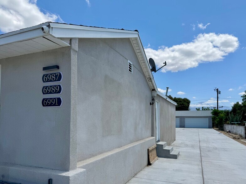 Building Photo - 6989 Del Rosa Ave