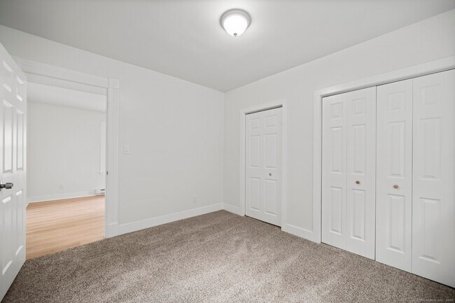 Building Photo - 220 Hillside Ave