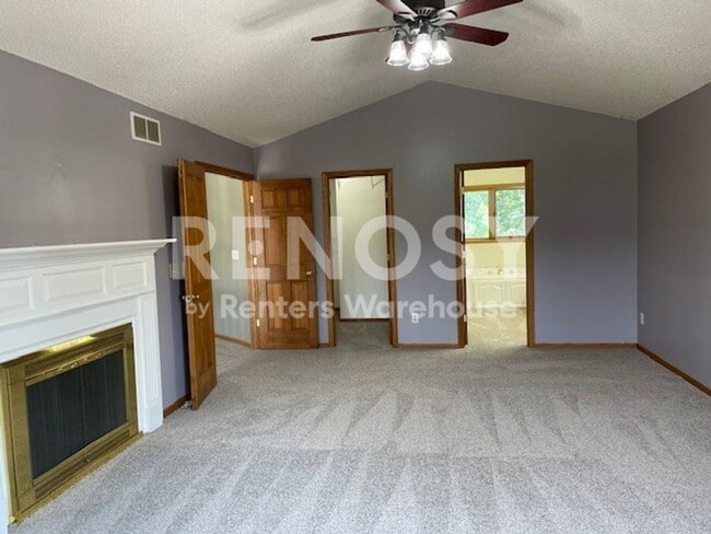 Building Photo - 4800 Sq. Ft. 5 Bedroom 4.5 Bath Home in Woodbury