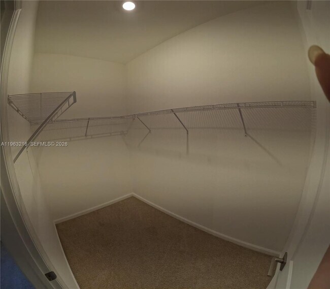 Building Photo - 1170 SW 7th Ct