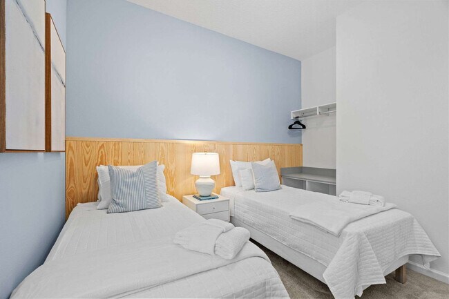 Building Photo - 10311 Ebb Tide Ln