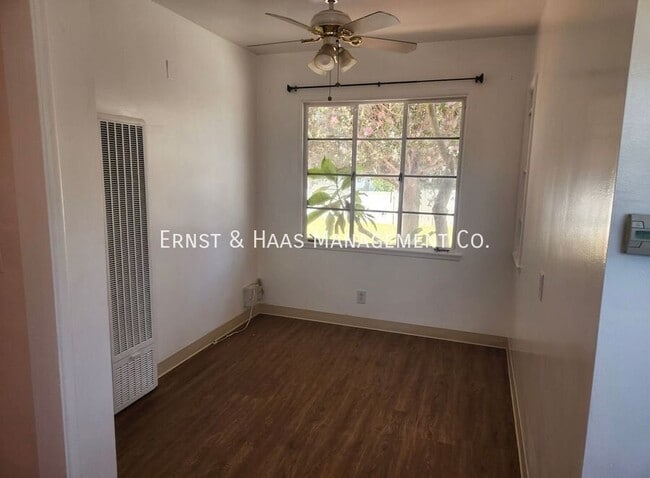 Building Photo - 1079 E Terrace Dr