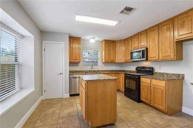 Building Photo - 433 Grafton Dr