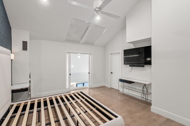 Building Photo - 65 Lake Ave