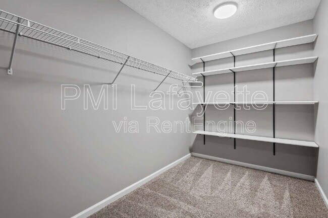 Building Photo - 3700 Goodall Ct