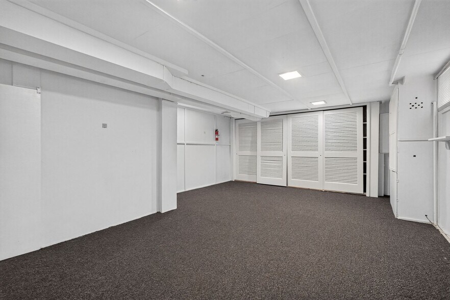 Building Photo - 5551 Chillum Pl NE