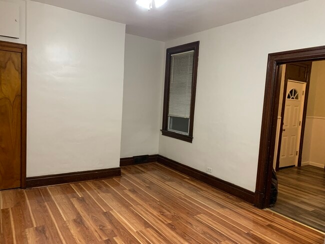 Building Photo - 2017 Veronica St