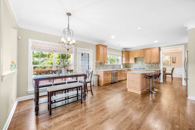 Building Photo - 8100 Morehouse Dr