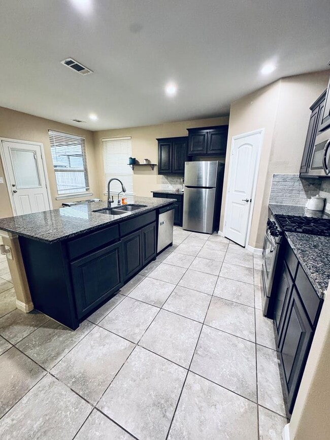 Building Photo - 1603 Laguna Meadows Tr