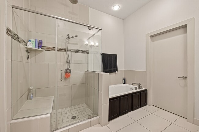 Building Photo - 1620 McDonald St