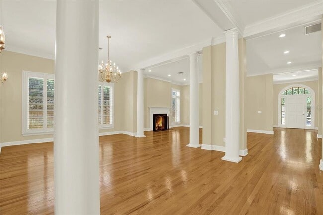 Building Photo - 4518 W Woodmere Rd