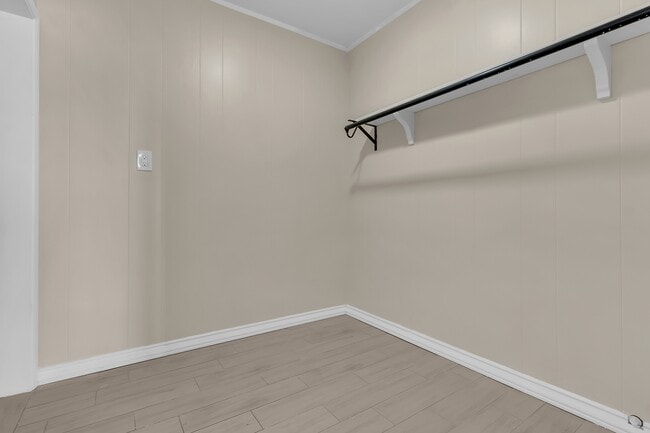 Building Photo - 16865 Bayview Dr