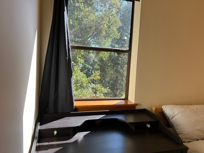 Building Photo - Stonewall Studio