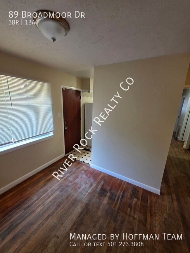 Building Photo - 89 Broadmoor Dr