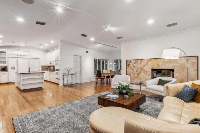 Building Photo - 3301 NE 16th St