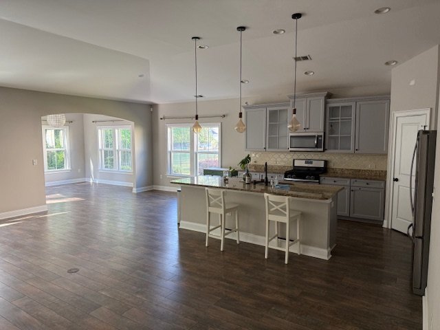 Building Photo - 1611 Edgewood Dr