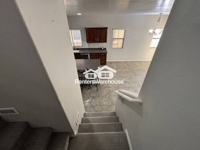 Building Photo - North Phoenix Oasis in a 3-BD Single Family House!