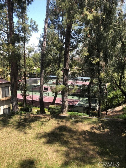 Building Photo - 22790 Lakeway Dr