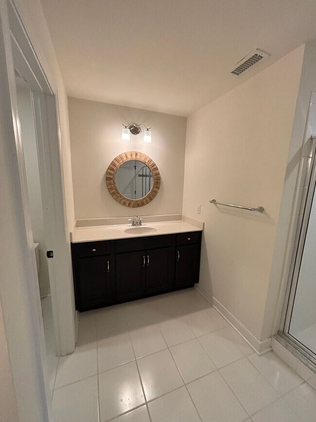 Building Photo - 4816 Village Walk
