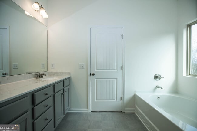 Building Photo - 138 Finley Dr