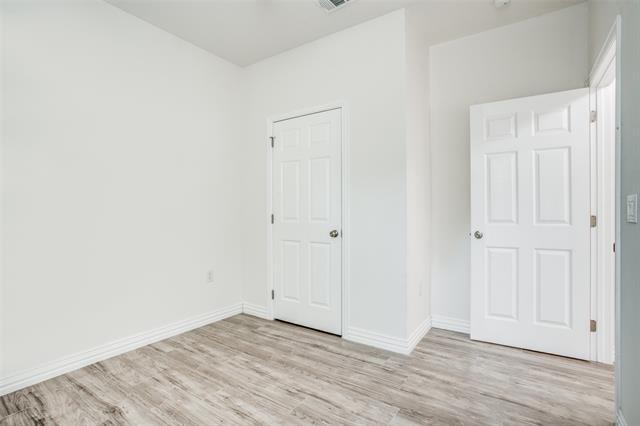 Building Photo - 116 Navajo Dr
