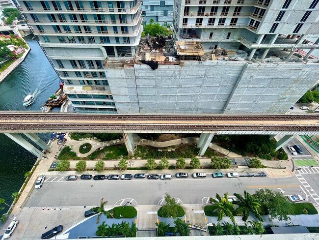 Building Photo - 690 SW 1st Ct