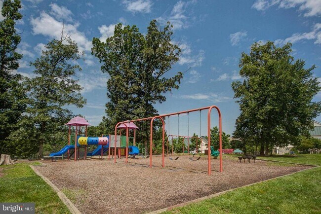 Building Photo - 20139 Prairie Dunes Terrace
