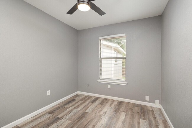 Building Photo - 3013 Timothy Ln