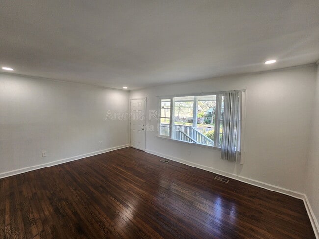 Building Photo - 3545 Orchard St