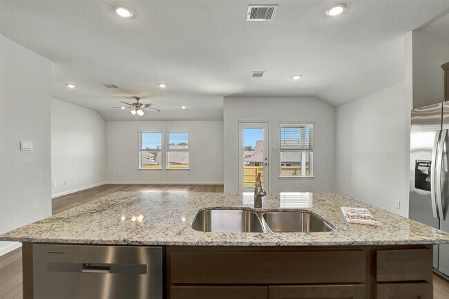 Building Photo - 1718 San Jacinto Dr