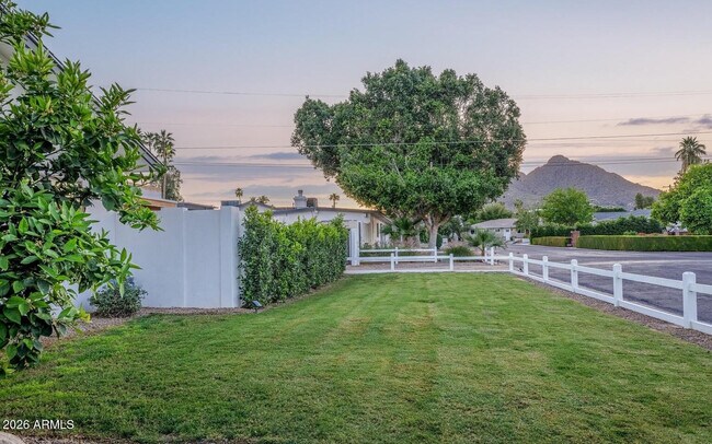 Building Photo - 6929 E Mariposa Dr