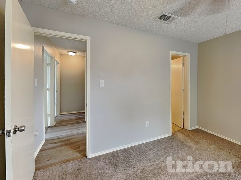 Building Photo - 6508 Brookhaven Trail