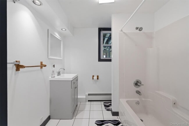 Building Photo - 1034 NY-52