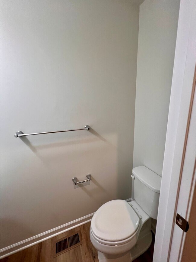 Building Photo - 3 Bed 3 Bath- Mars PA