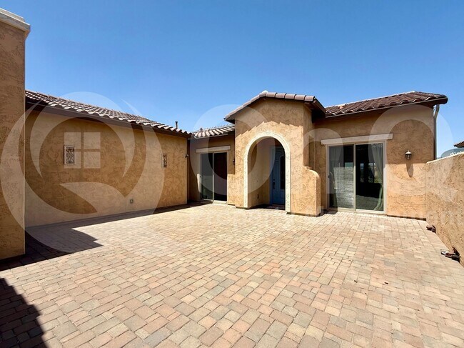 Building Photo - 17824 W Cedarwood Ln