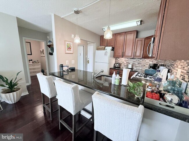 Building Photo - 11801 Rockville Pike