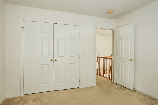 Building Photo - 616 Rainier Rd