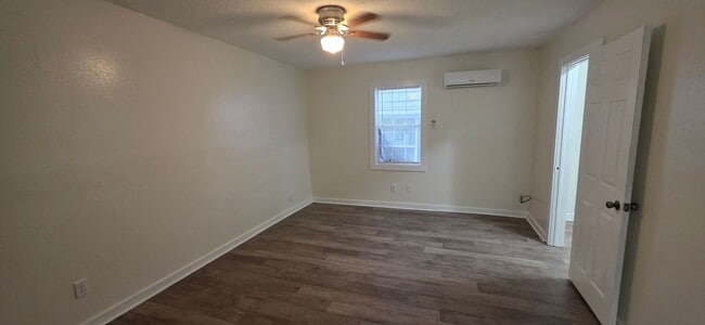 Building Photo - 2804 Avenue H