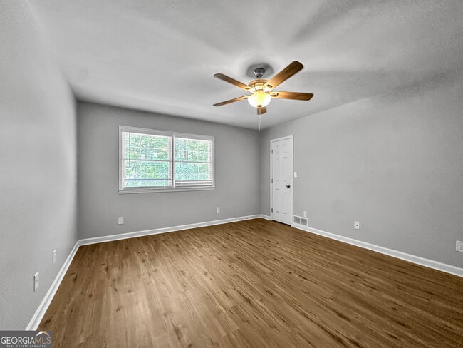 Building Photo - 608 Silver Trace Ct