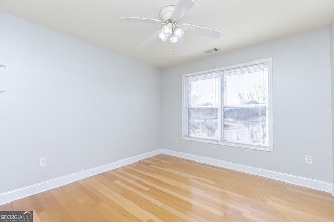 Building Photo - 100 Montview Way