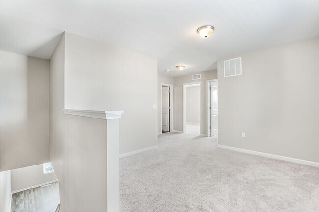 Building Photo - 8684 E Park Ridge Cir